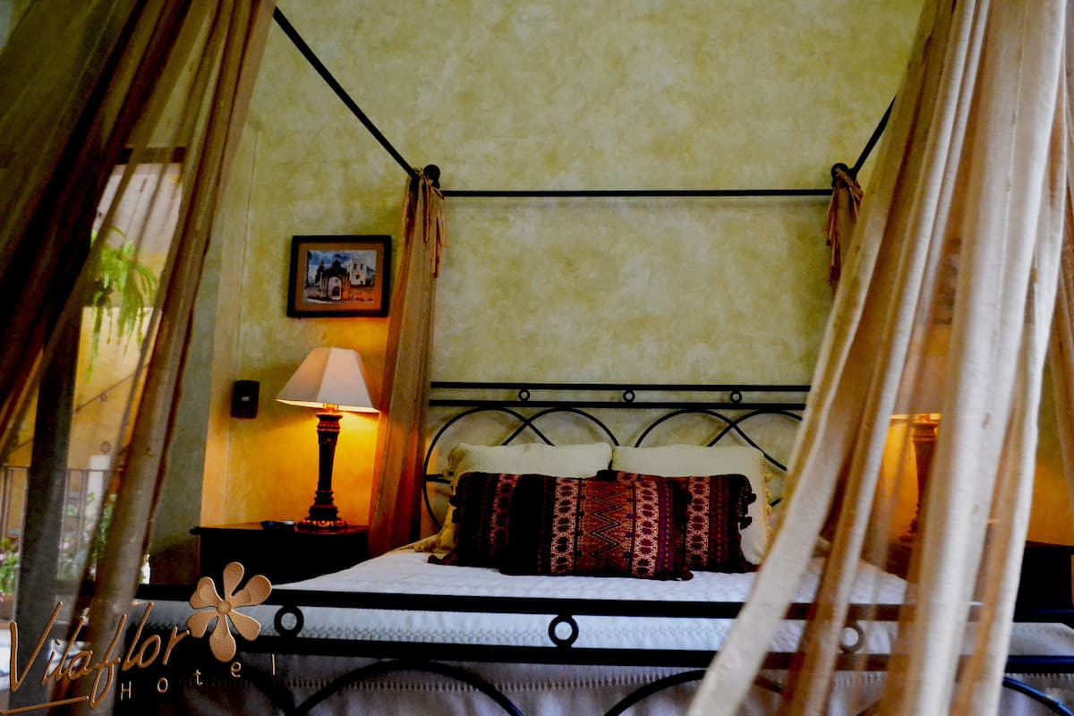 Junior Suite, 1 Queen Bed