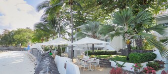 Le Beachclub Serviced Apartments and Villas
