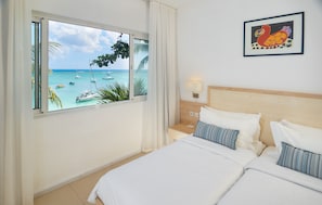Panoramic Apartment, 2 Bedrooms, Sea View, Beachfront