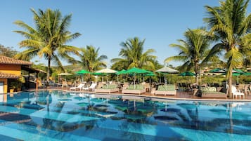 6 outdoor pools, pool umbrellas, pool loungers