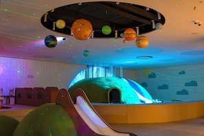 Children’s play area – indoor - Phoenix Island (Seogwipo)
