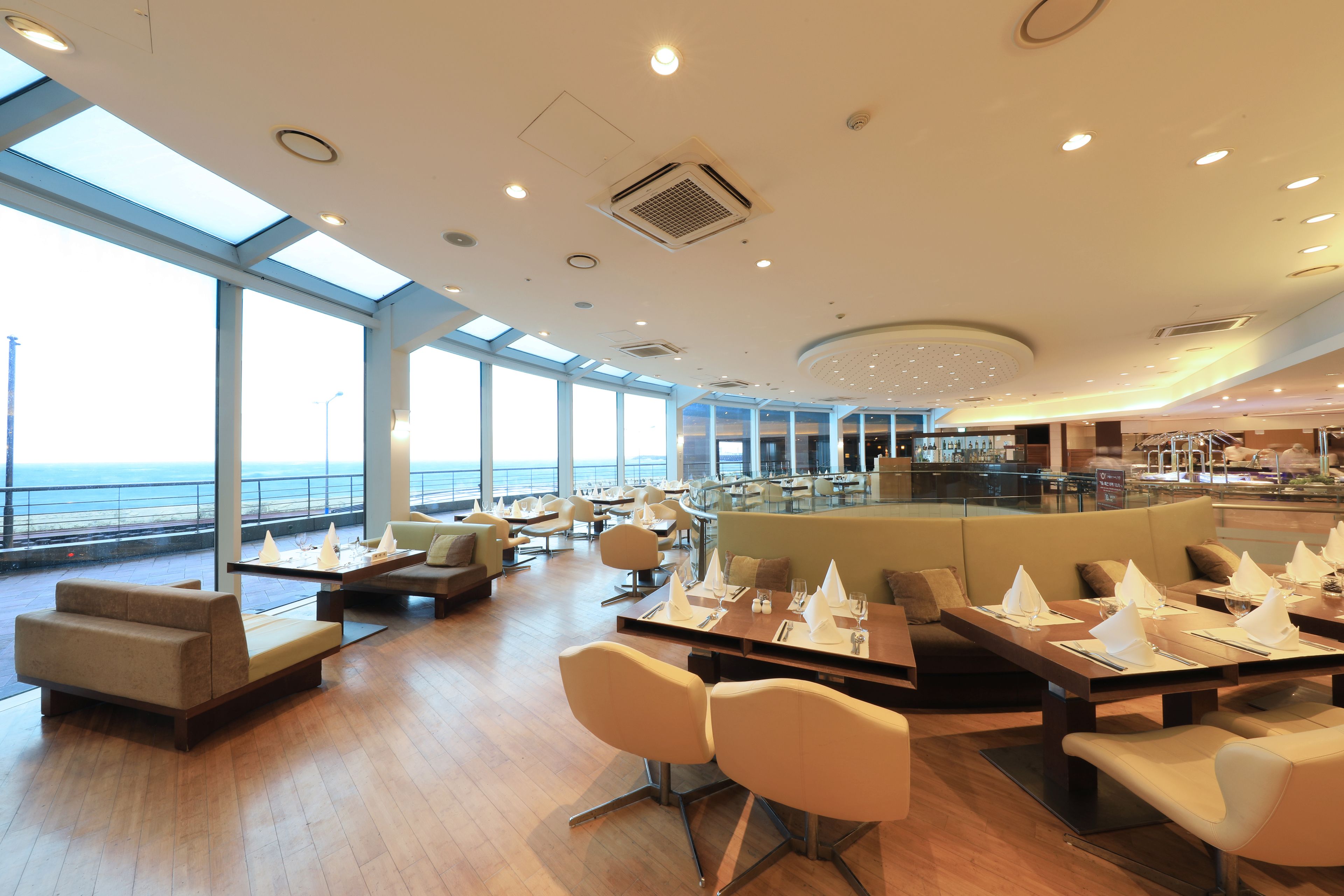 Photo - The Suites Hotel Jeju