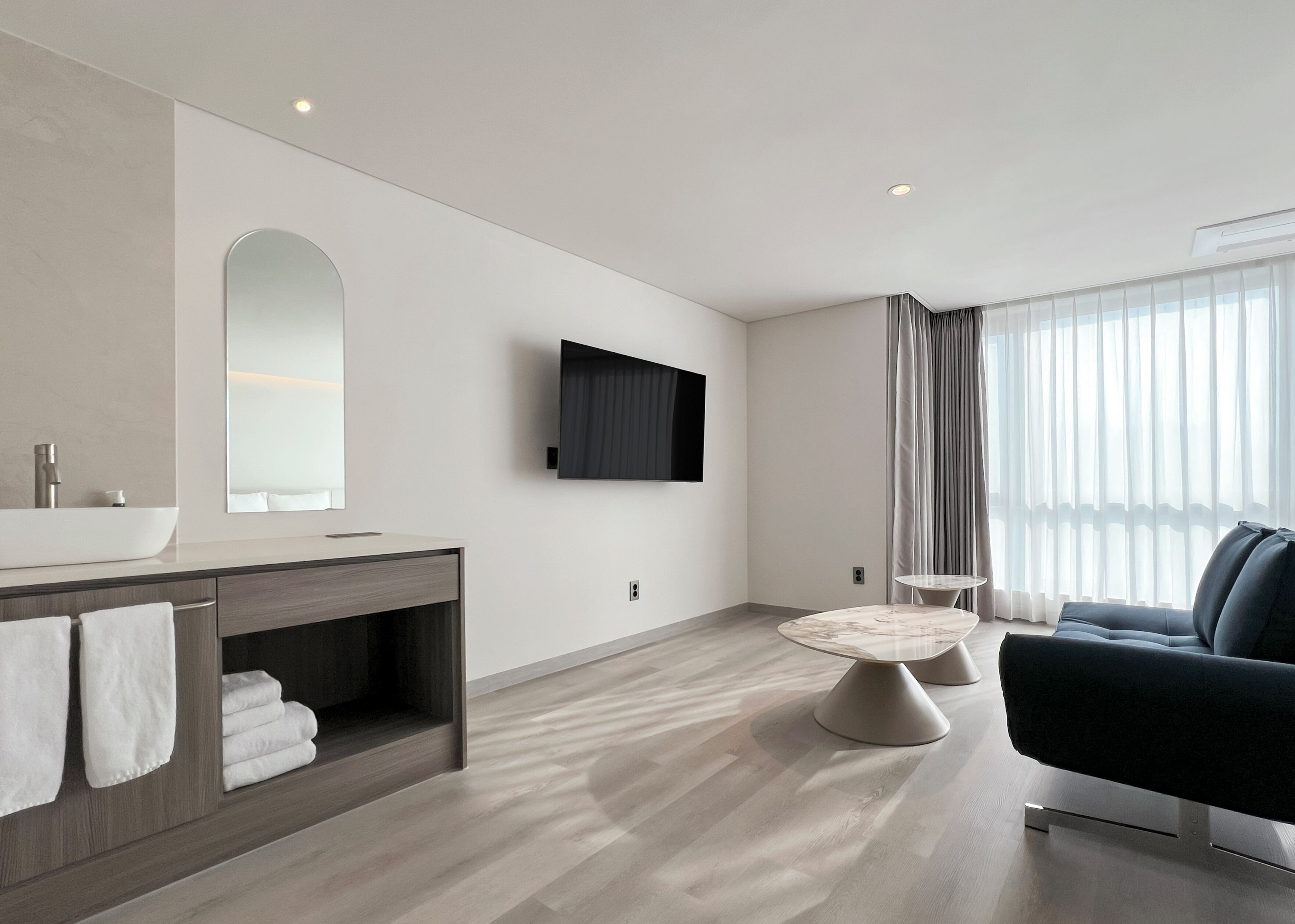 family double room, mountain view (superior) | 1 bedroom, premium bedding, down duvets, in-room safe