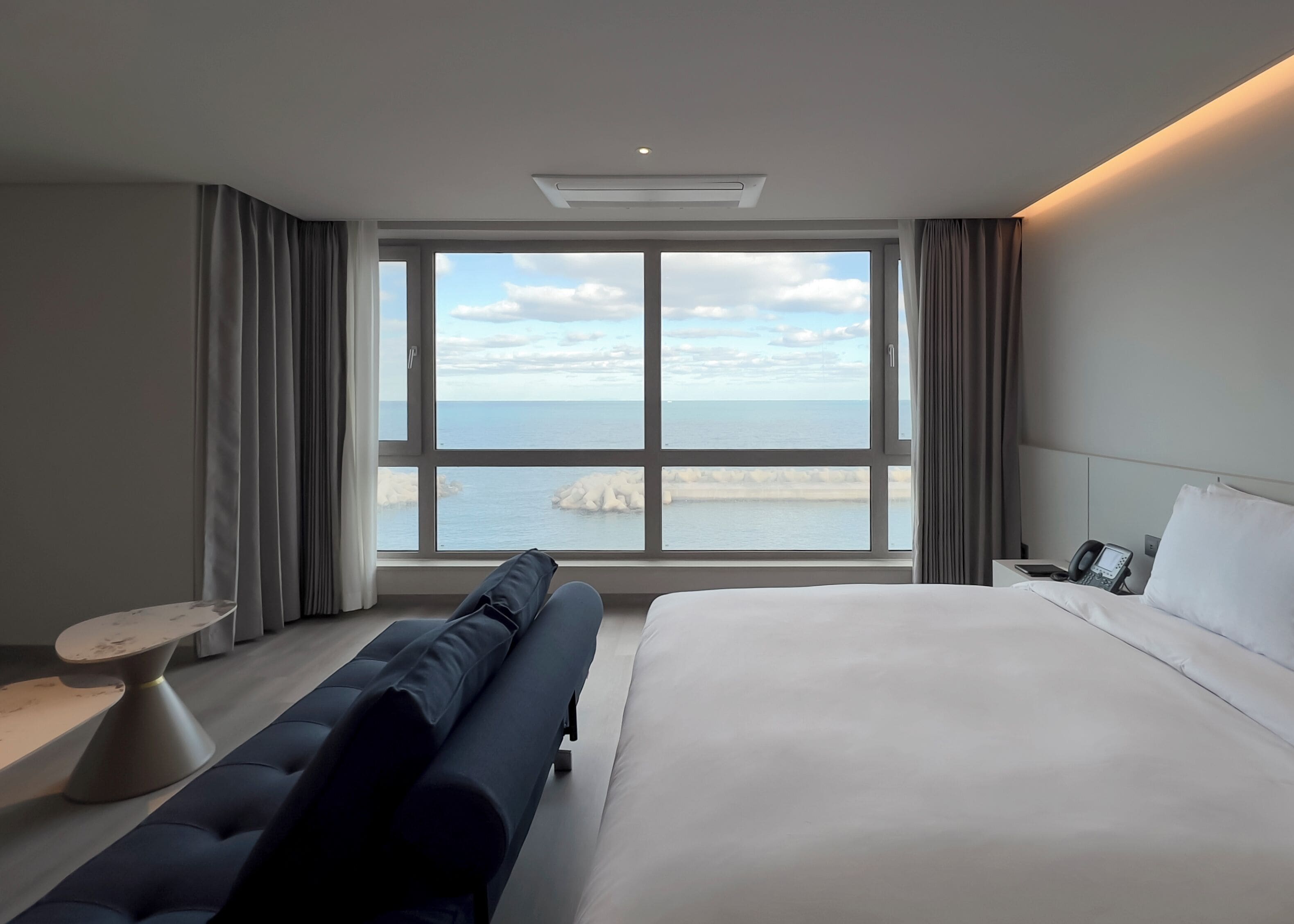 Photo - The Suites Hotel Jeju