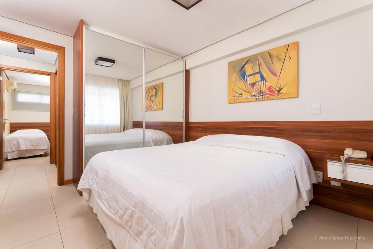 Minibar, in-room safe, cribs (free), WiFi (free)
