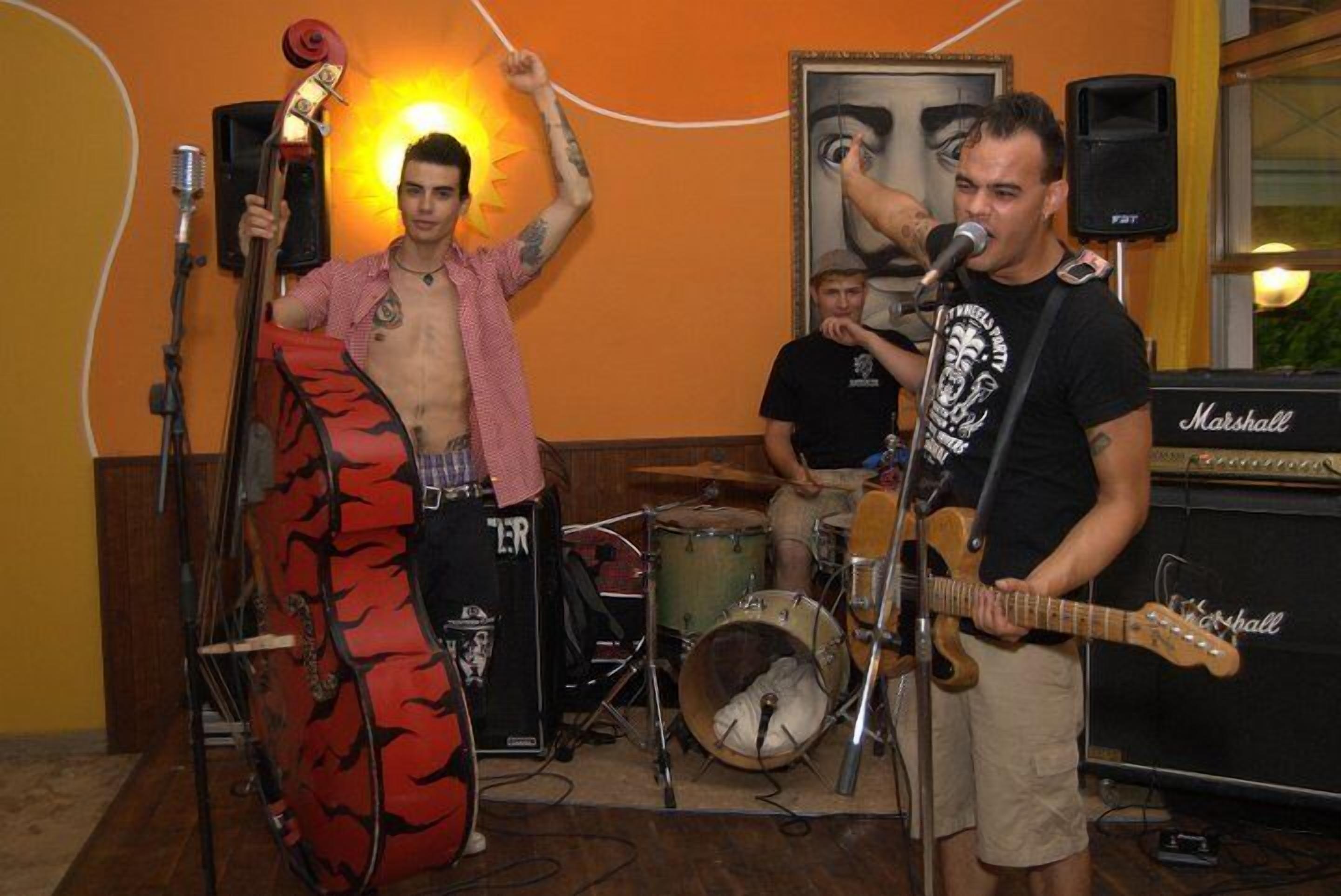 Foto - Sunflower Beach Backpacker Hostel & Bar