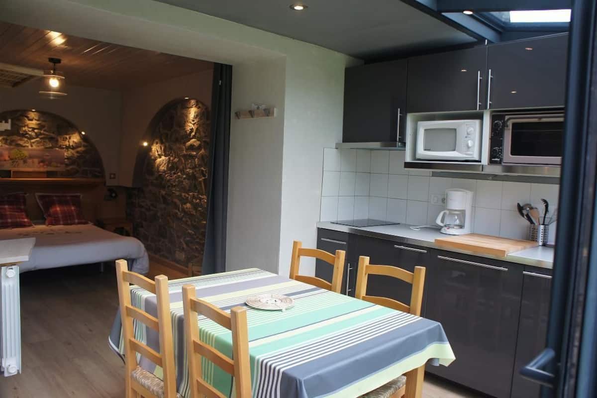 apartment, 1 bedroom (cleaning fee not included) | free cots/infant beds, free wifi