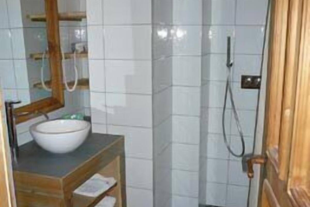 superior double room | bathroom | hair dryer, towels