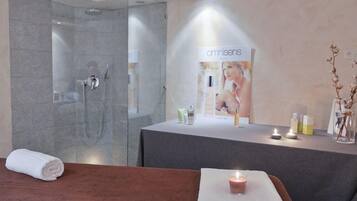 Türkisches Bad/Hamam, Massageanwendungen