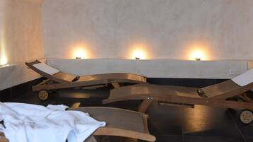 Een Turks bad/hammam, massagebehandelingen
