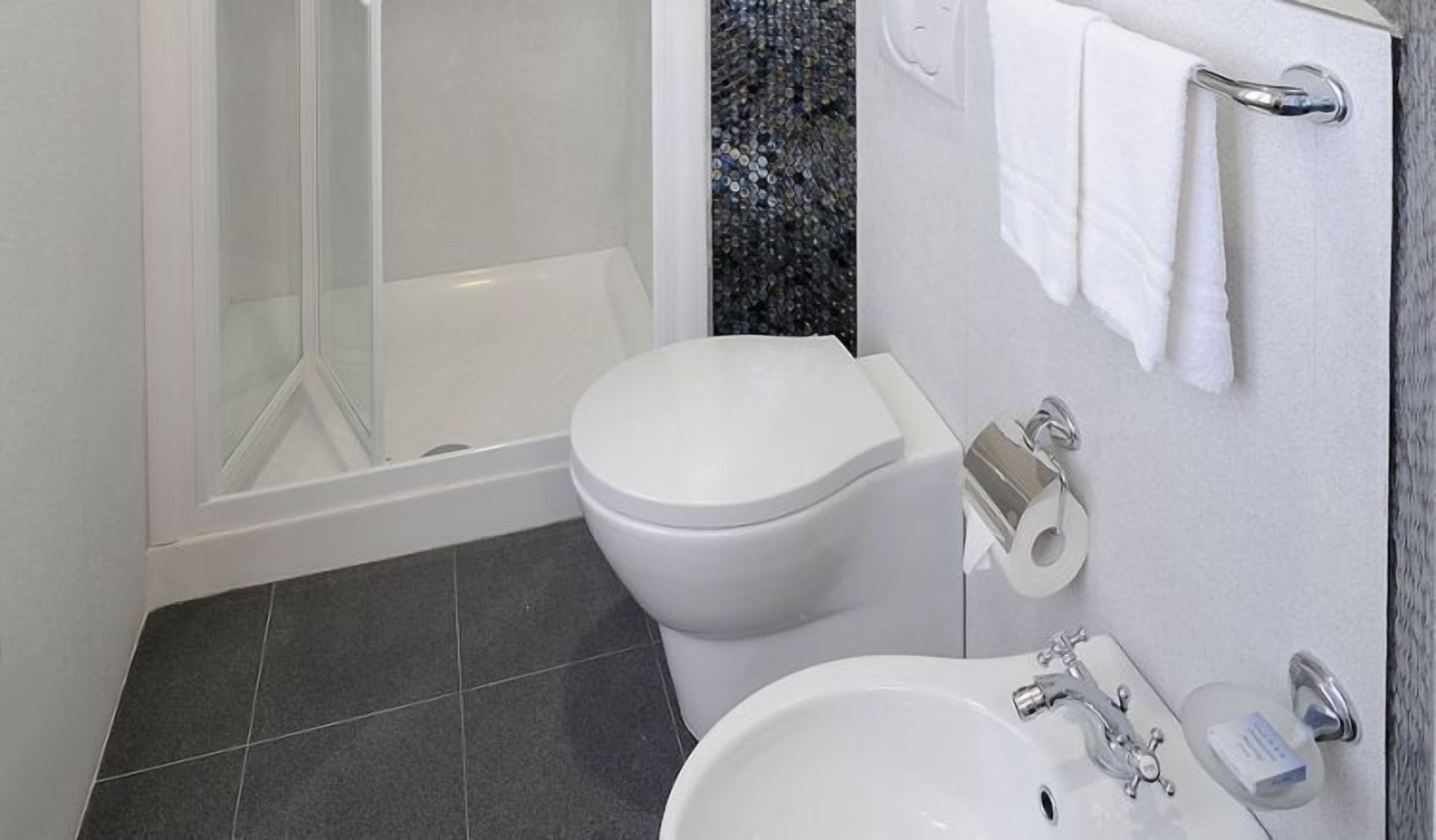 studio | bathroom | free toiletries, hair dryer, bathrobes, slippers