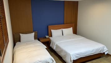 Premier Room | Premium bedding, down comforters, free minibar, individually furnished