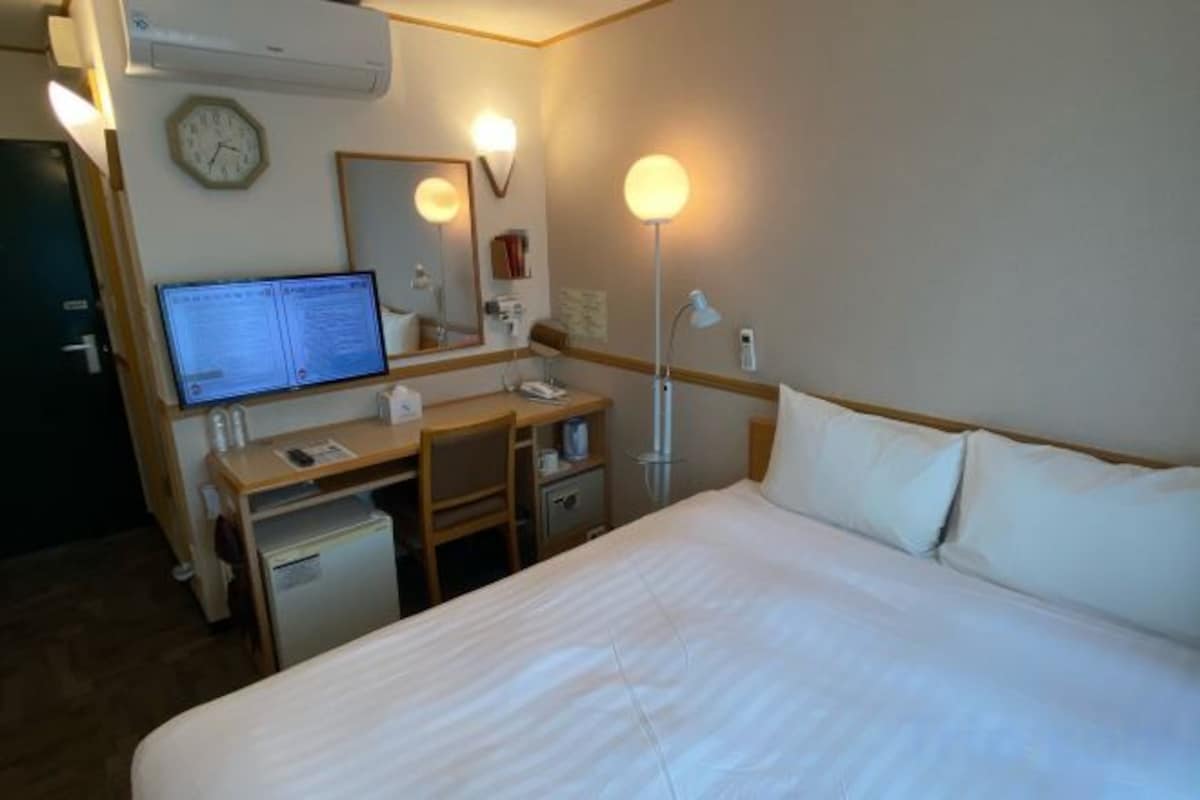 Coffre-fort, bureau, espace de travail pour ordinateurs portables