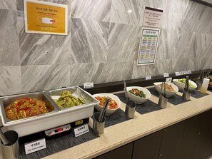 Free daily buffet breakfast 