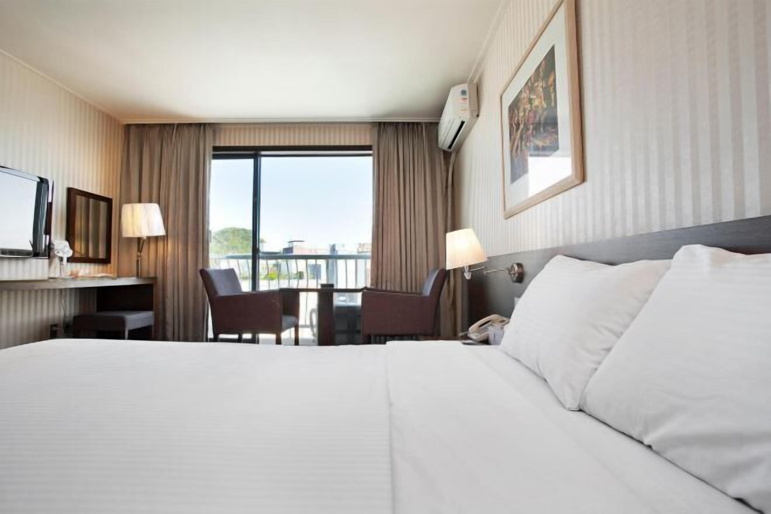 Wifi gratis y ropa de cama 