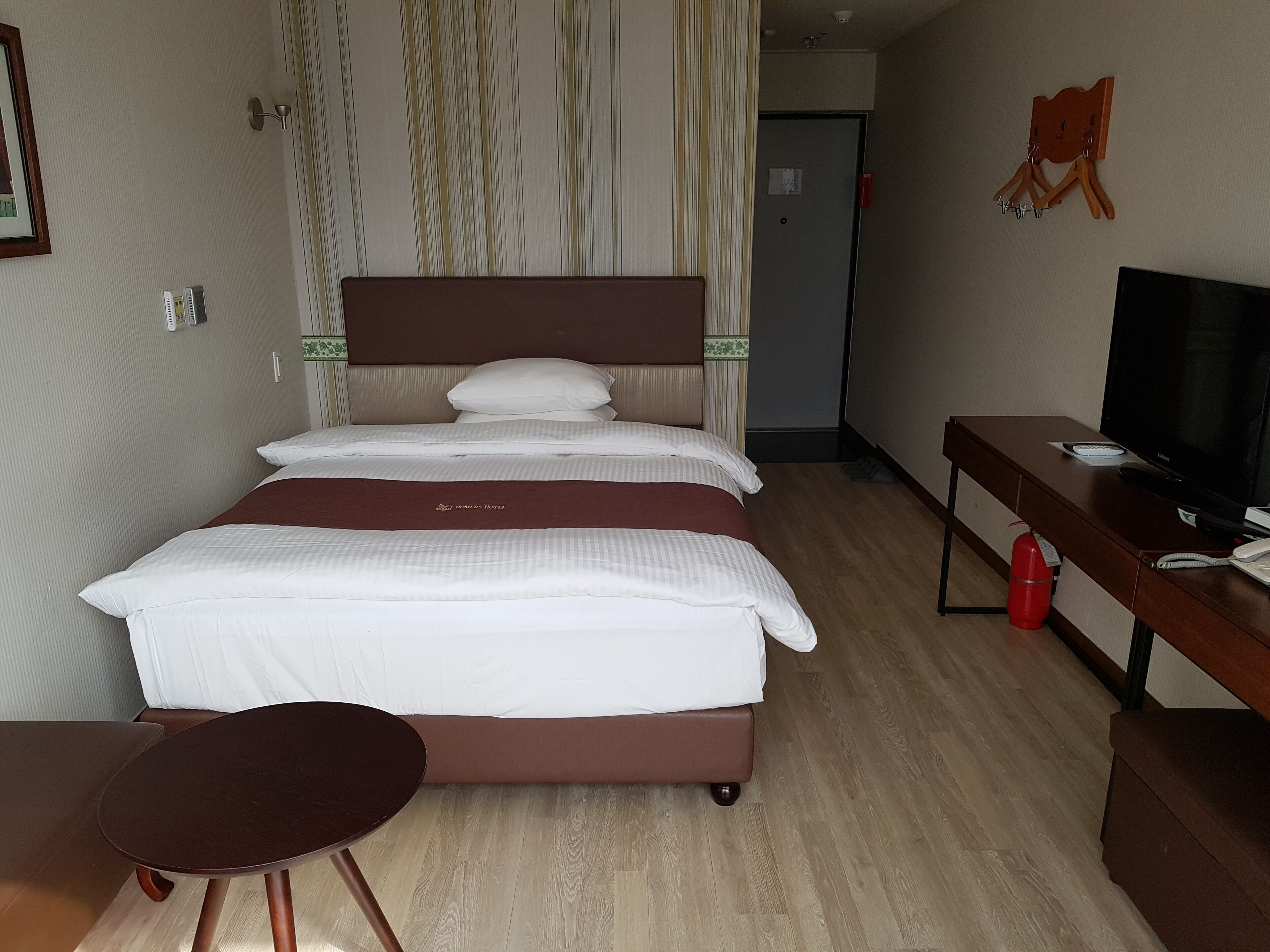 business city double | premium bedding, desk, iron/ironing board, free wired internet