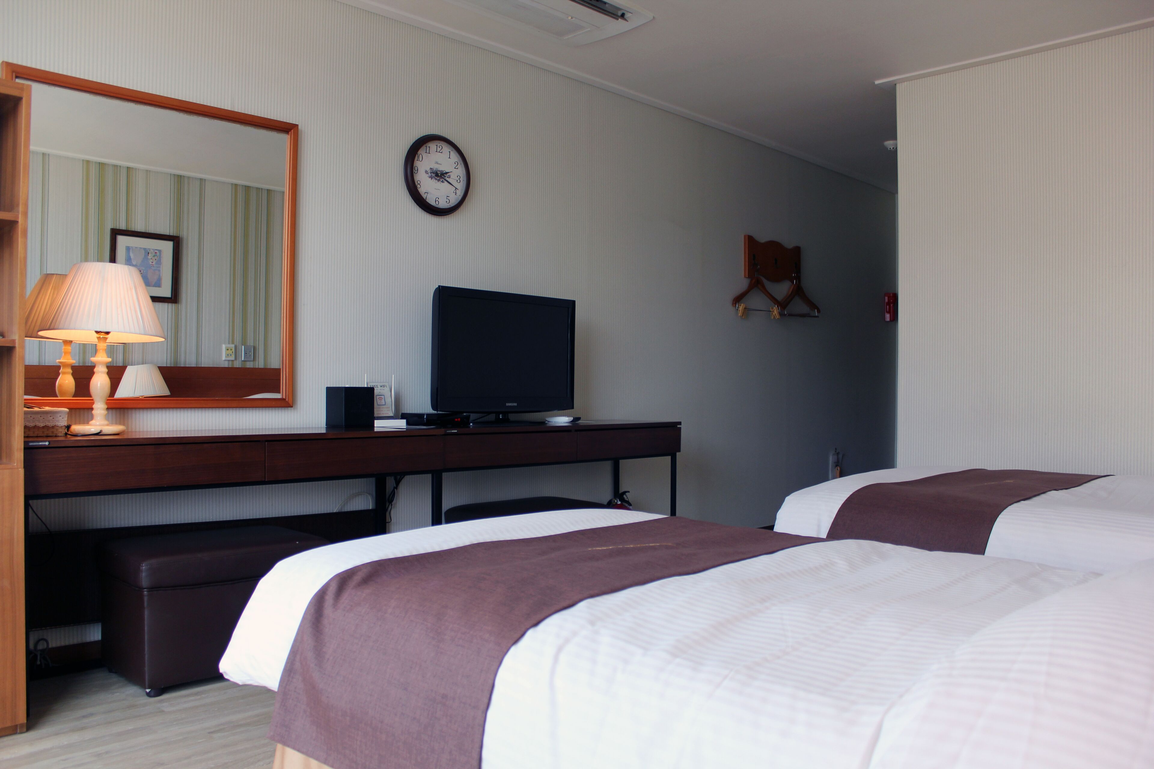 business city twin | premium bedding, desk, iron/ironing board, free wired internet