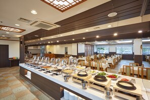 Daily cooked-to-order breakfast (KRW 22000 per person) - Kumho Sulak Resort (Sokcho)