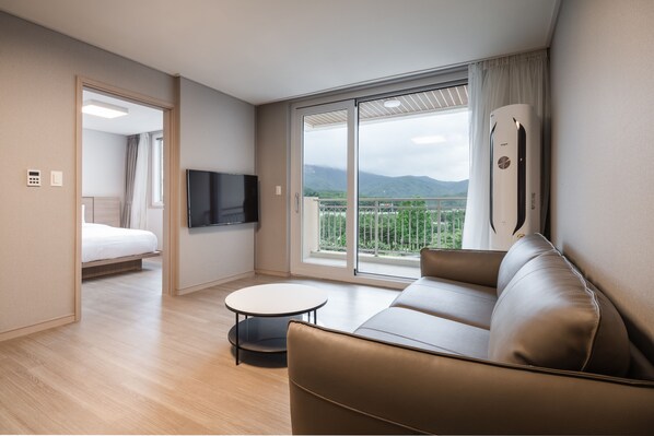 32-inch TV with cable channels, heated floors - Kumho Sulak Resort (Sokcho)