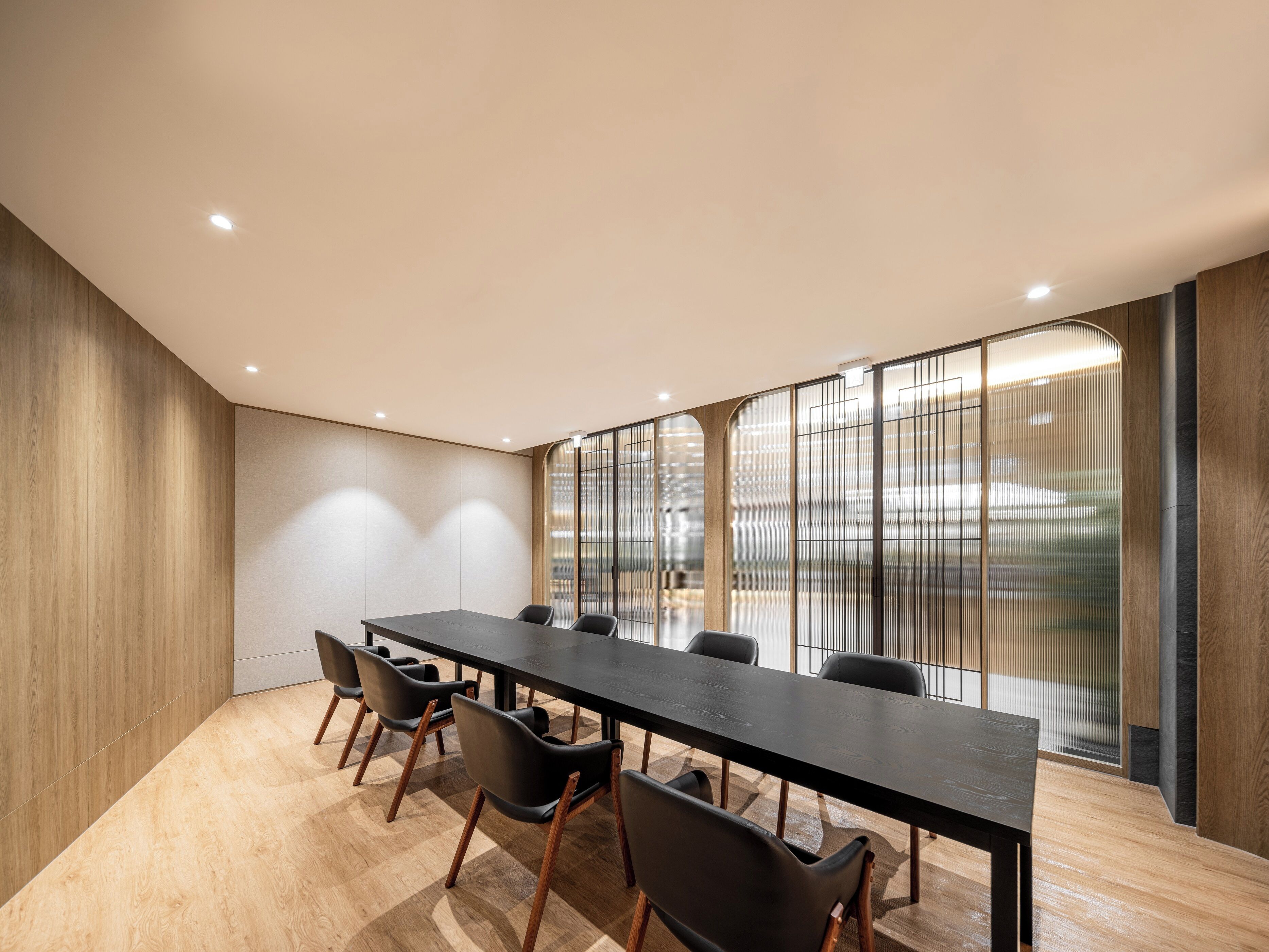 7 restaurants, breakfast served, korean cuisine