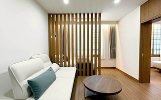 Junior Suite Twin | Living area | 40-inch LCD TV with digital channels, TV