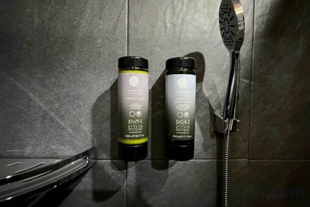 Bathroom amenities