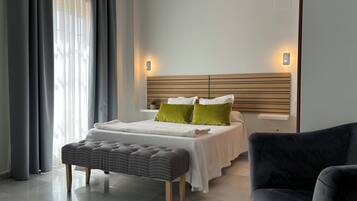 Coffres-forts dans les chambres, bureau, lits bébé (gratuits)