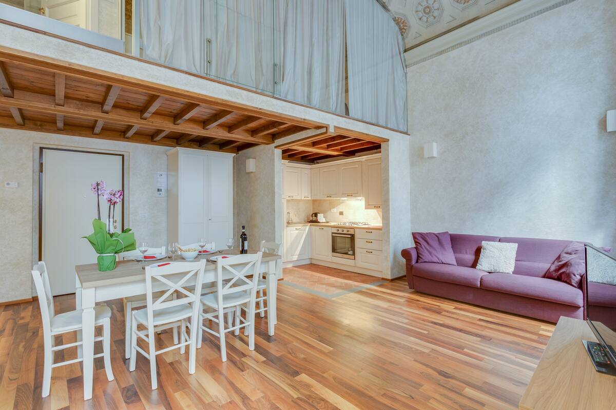 Apartment, 3 Bedrooms (5/B, Borgo Albizi, 29 - Lift) | Living area | TV