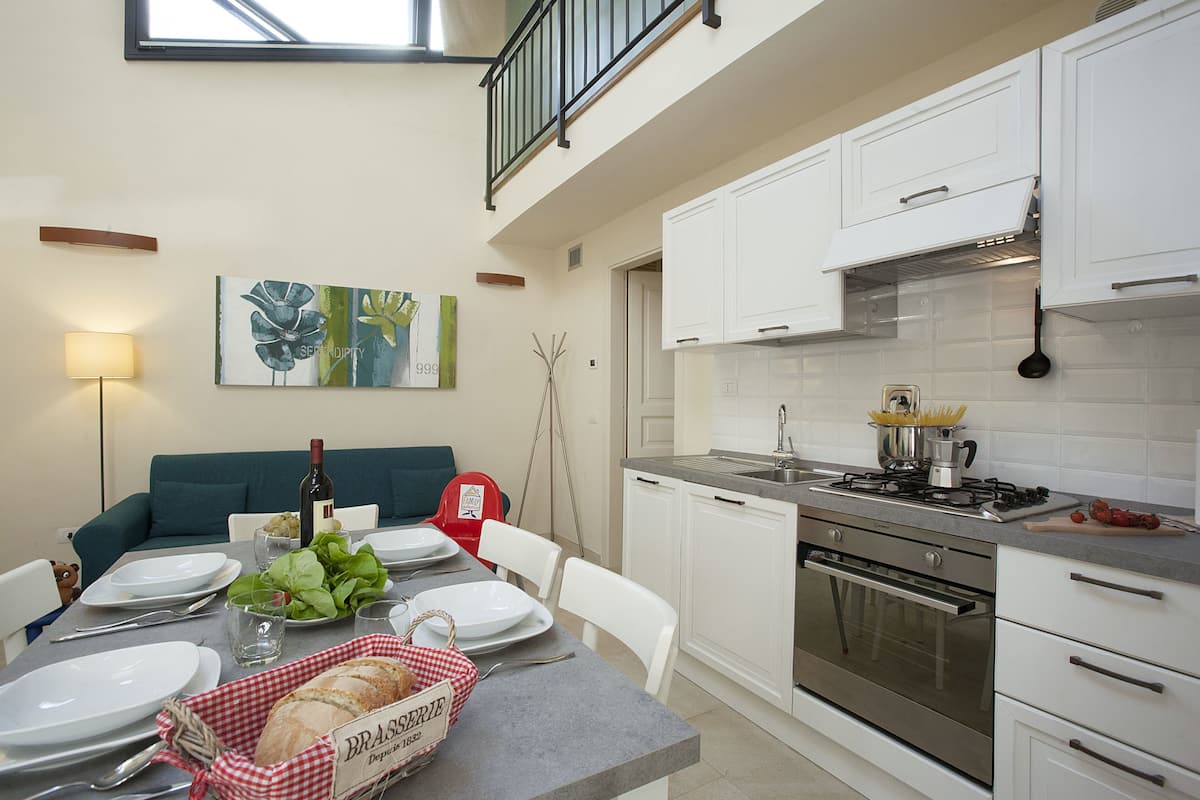 Duplex, 2 Bedrooms (4/A , Borgo Albizi 29 - Lift) | Living area | TV