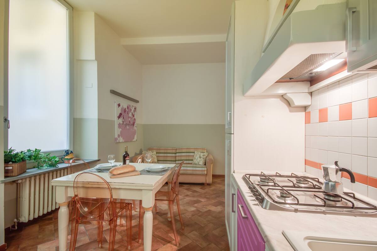 Apartment, 1 Bedroom (Lillà, Via della condotta 16) | Private kitchen | Coffee/tea maker, full-sized fridge, microwave, stovetop