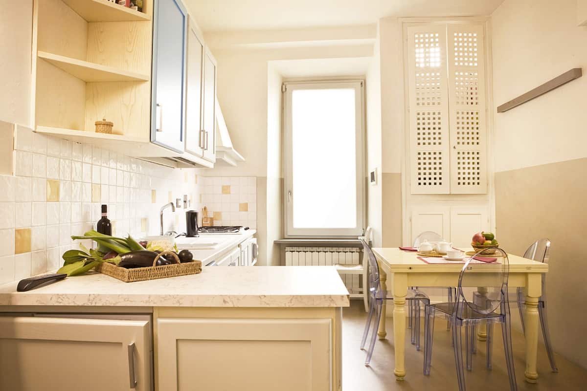 Appartement, 1 slaapkamer (Celeste, Via della condotta 16) | Privékeuken | Een koelkast/vriezer, een magnetron, een kookplaat