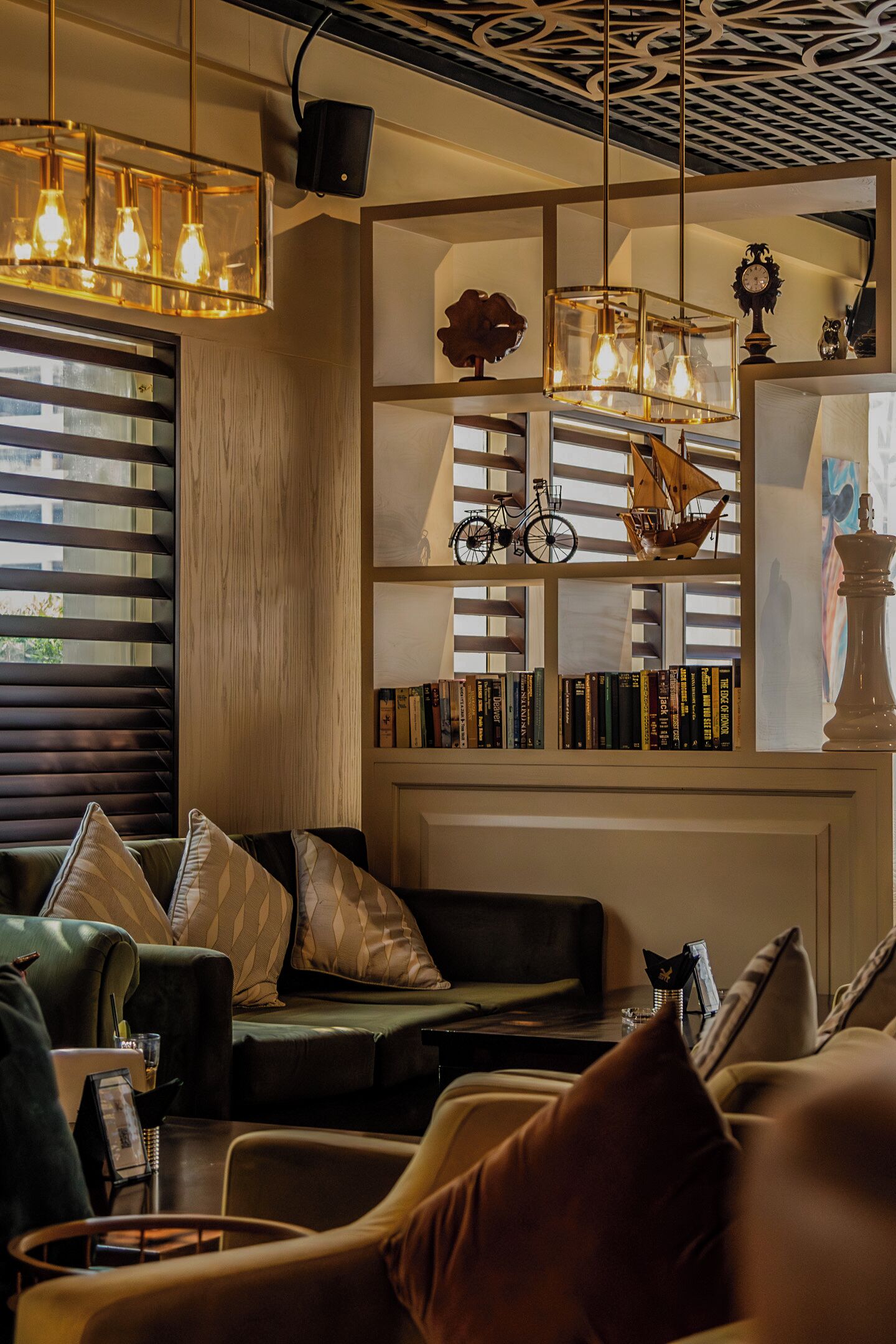 2 quầy bar/khu lounge, quầy bar bên hồ bơi 