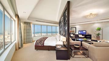 1 bedroom, hypo-allergenic bedding, down duvets, minibar
