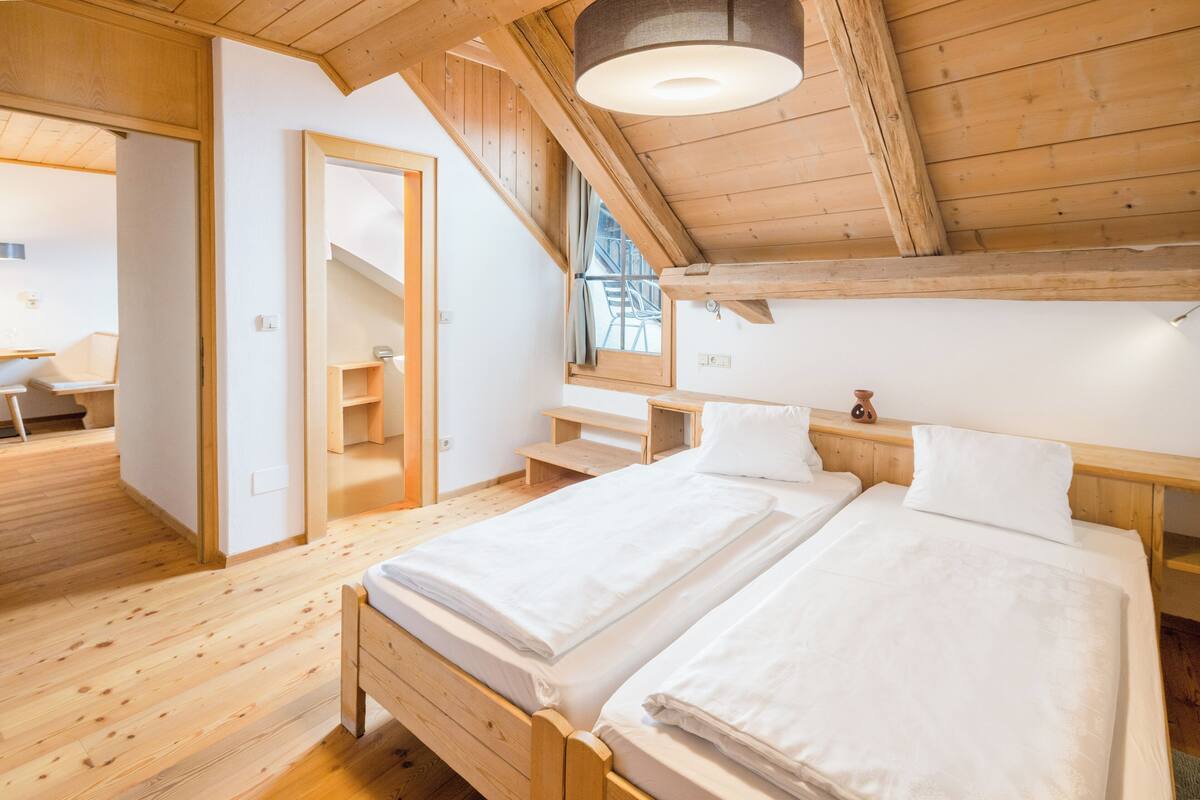 comfort double room | in-room safe, individually decorated, individually furnished