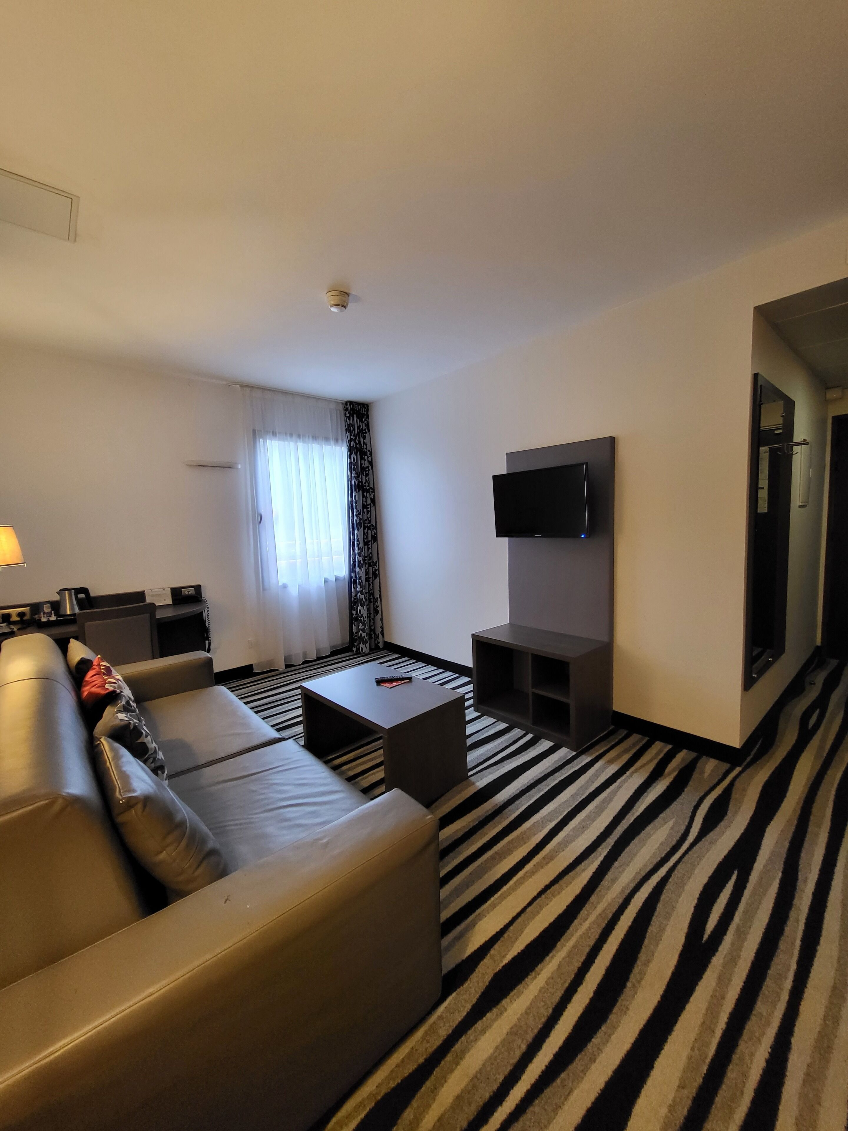 Foto - Kyriad Saint Quentin en Yvelines - Montigny