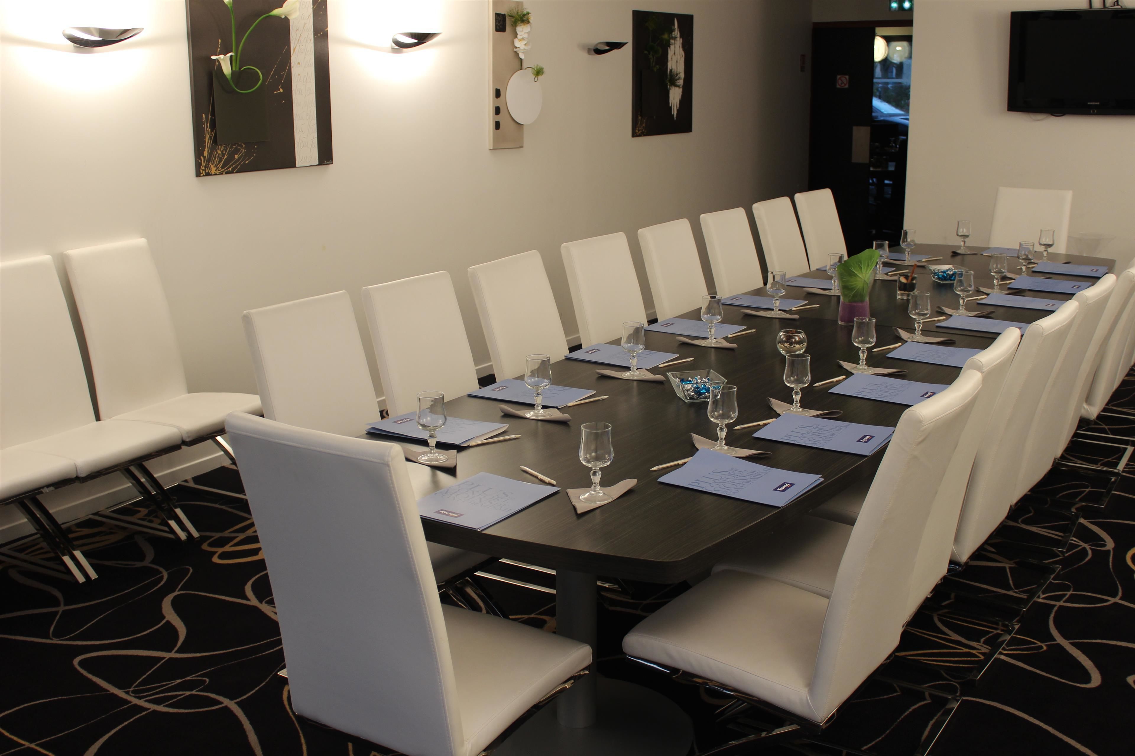 Foto - Kyriad Saint Quentin en Yvelines - Montigny