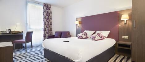 Quarto superior, 1 cama de casal | Roupas de cama premium, escrivaninha, cortinas blackout