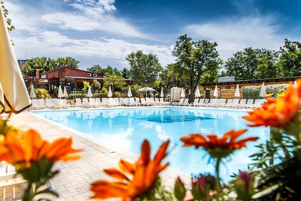 Seasonal outdoor pool