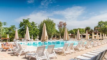 季節限定屋外プール