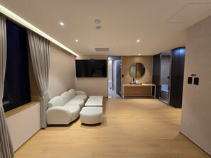 Rideaux occultants, chambres insonorisées, Wi-Fi gratuit