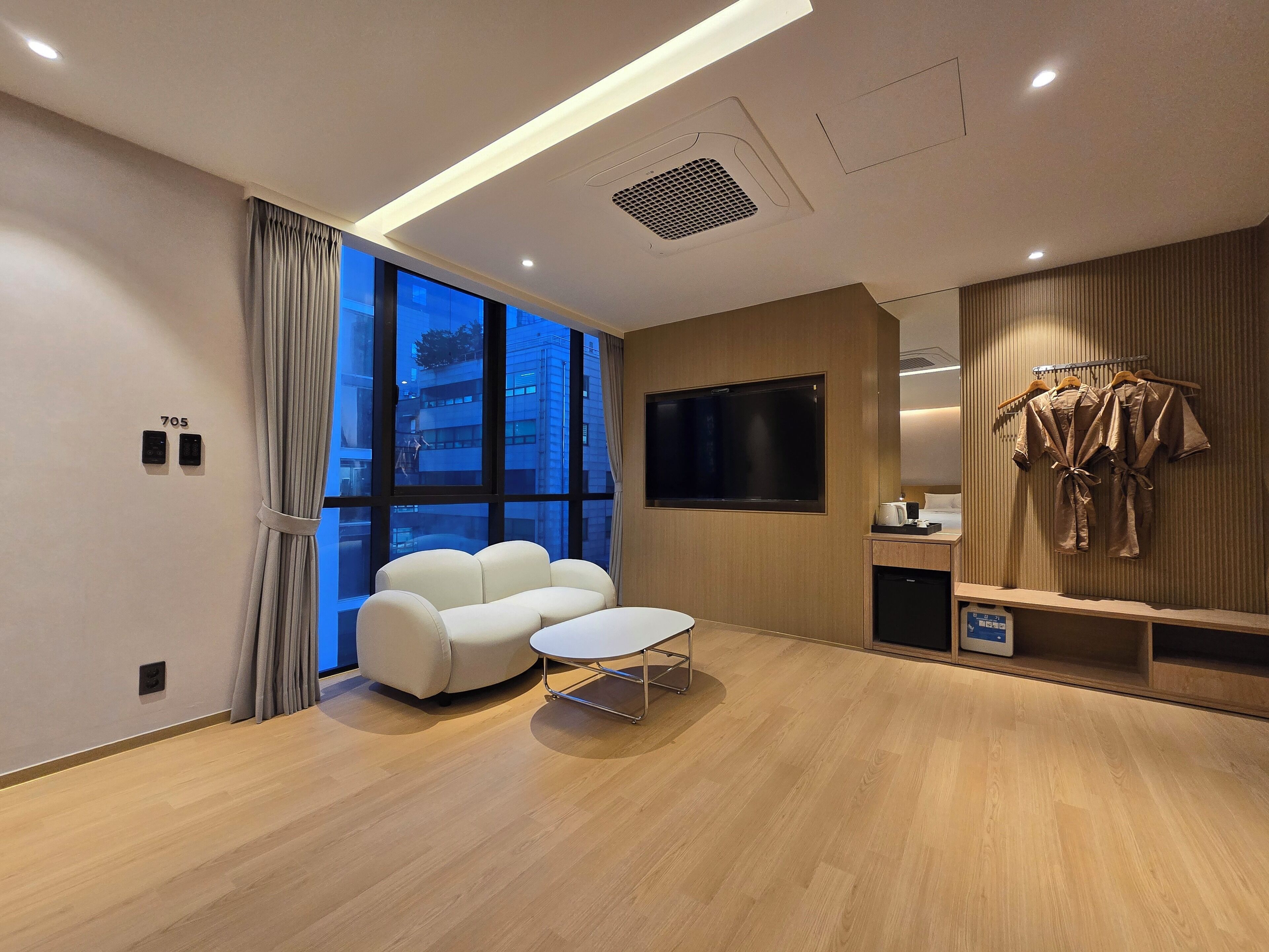 Kamar Double Premier | Tirai kedap cahaya, kedap suara, dan Wi-Fi gratis