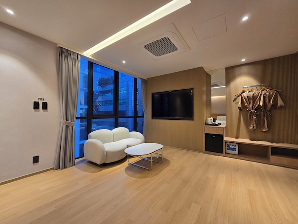 Rideaux occultants, chambres insonorisées, Wi-Fi gratuit