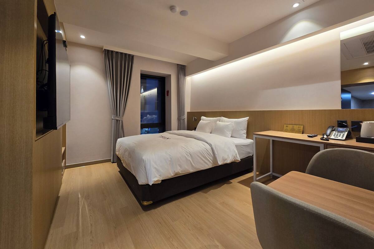 Superior Double Room | Blackout drapes, soundproofing, WiFi (free)