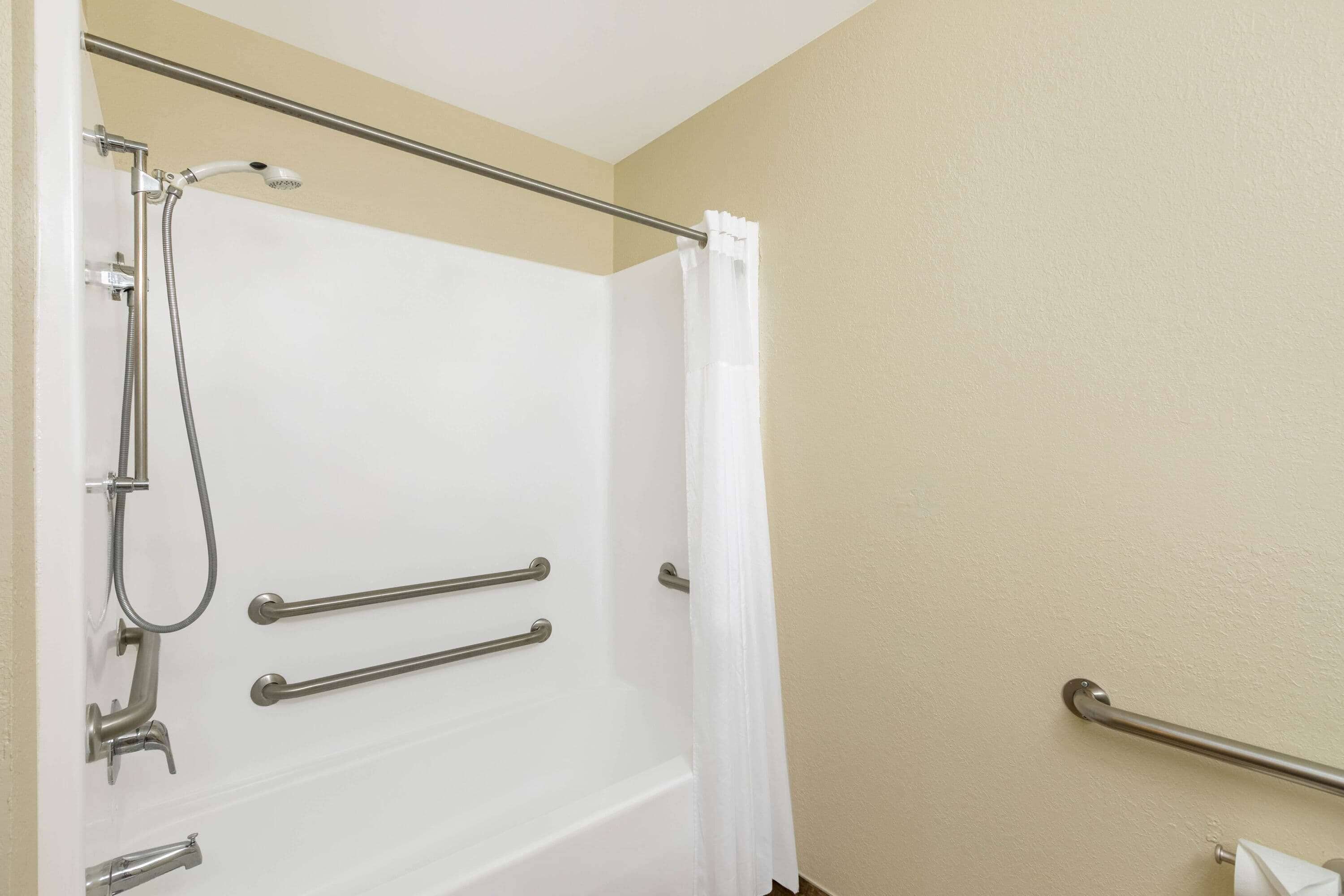 room, 2 queen beds, accessible, non smoking (mobility) | bathroom | combined shower/bathtub, deep-soaking bathtub, free toiletries