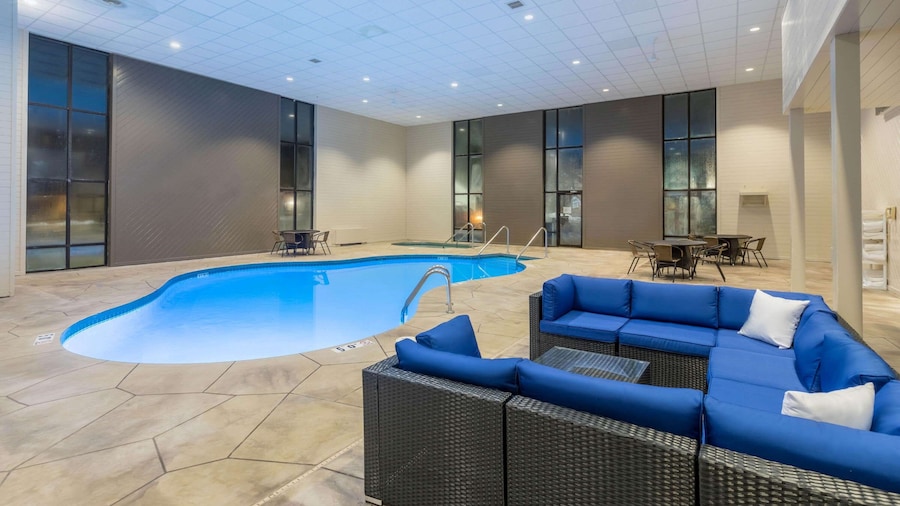 AmericInn by Wyndham Prairie du Chien