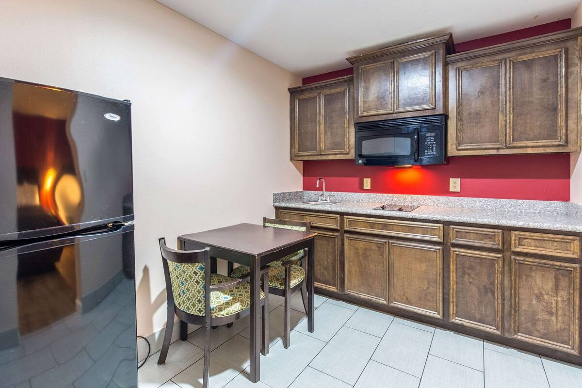 pillow-top beds, desk, iron/ironing board, free wifi