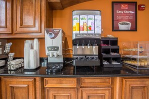 Free continental breakfast - Quality Inn & Suites Bridge City/Orange (Bridge City)