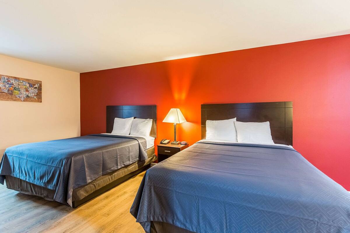 pillow-top beds, desk, iron/ironing board, free wifi