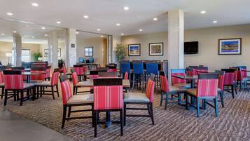 包含每日自助早餐