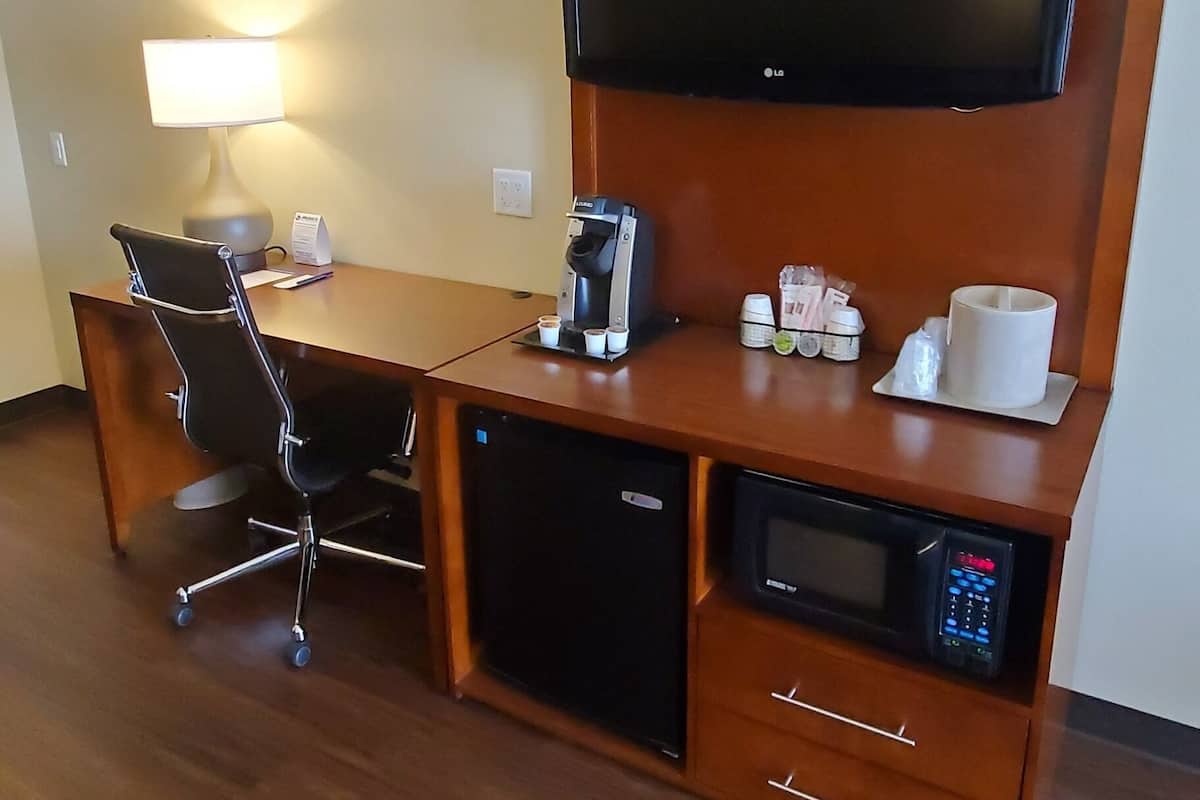 hypo-allergenic bedding, pillow-top beds, in-room safe, desk